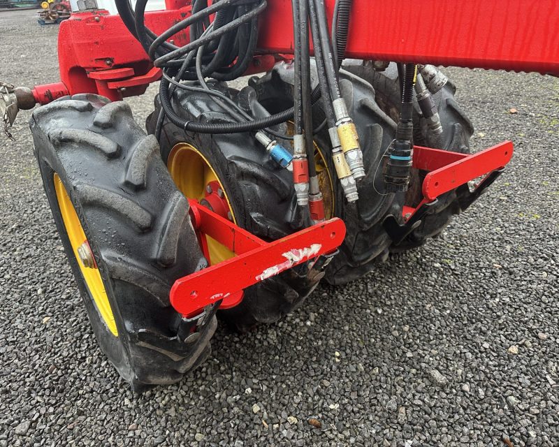 Vaderstad Pivot Packer