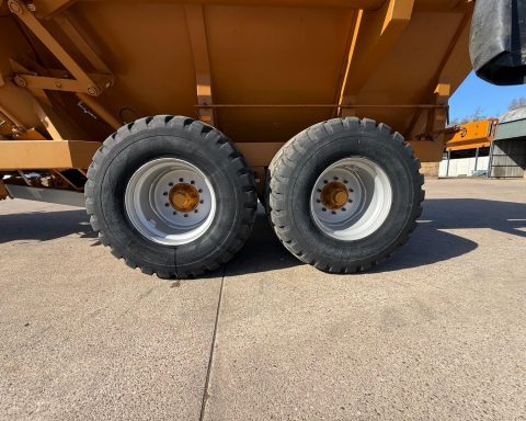 Richard Western Chaser Bin