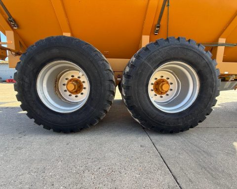 Richard Western Chaser Bin