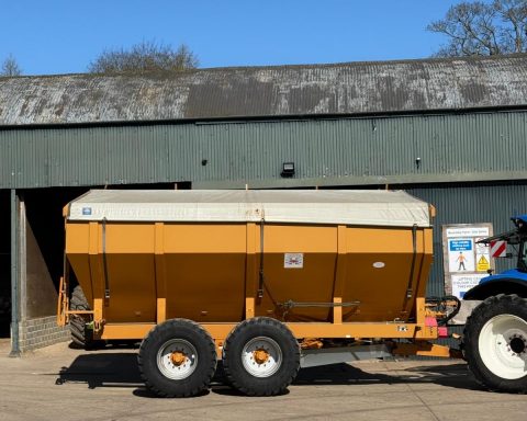 Richard Western Chaser Bin