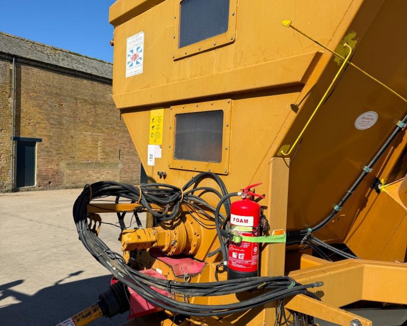 Richard Western Chaser Bin