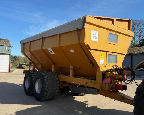 Richard Western Chaser Bin