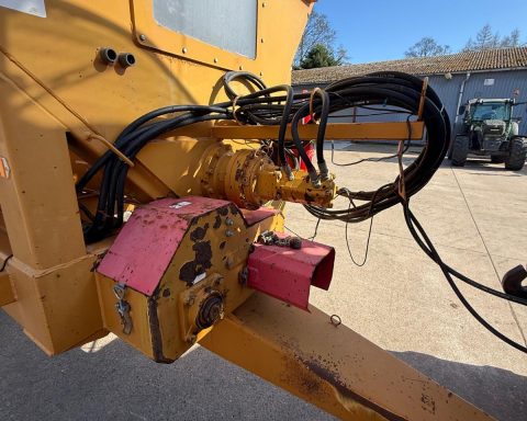 Richard Western Chaser Bin