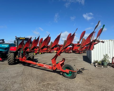 Kverneland RG100 7 FURROW