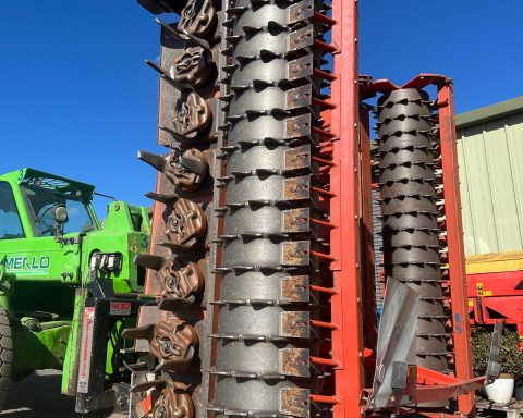 Kuhn HR5003DR Hyd folding Power-harrow