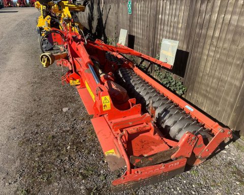 Kuhn HR5003DR Hyd folding Power-harrow