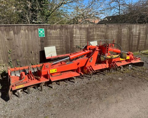 Kuhn HR5003DR Hyd folding Power-harrow