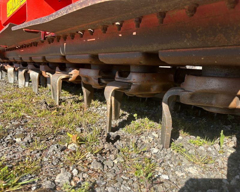 Kuhn HR5003DR Hyd folding Power-harrow