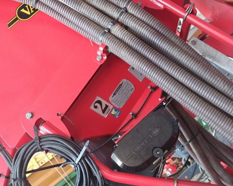 Vaderstad Carrier CR 820