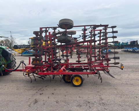Vaderstad NZ Aggressive cultivator