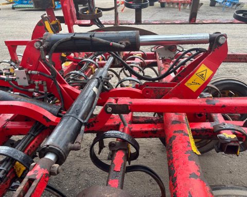 Vaderstad NZ Aggressive cultivator