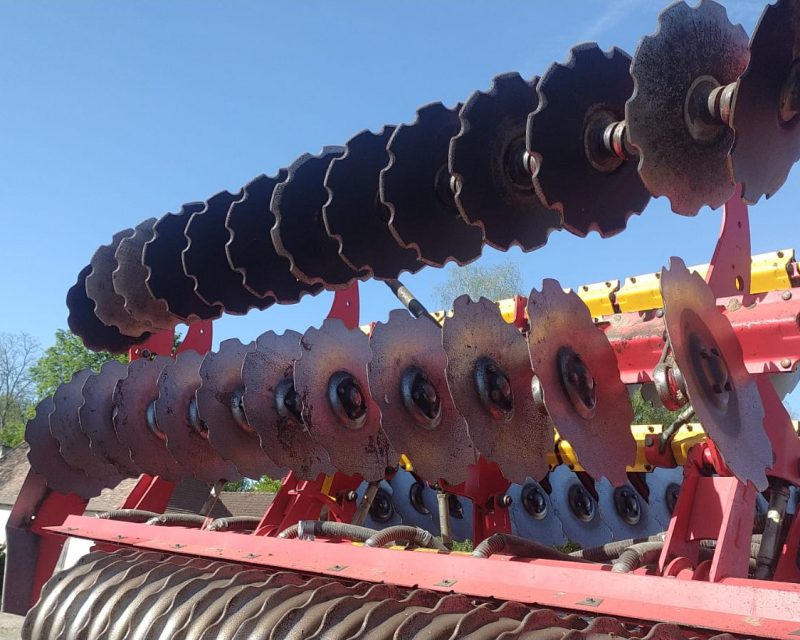 Vaderstad Carrier CR 820