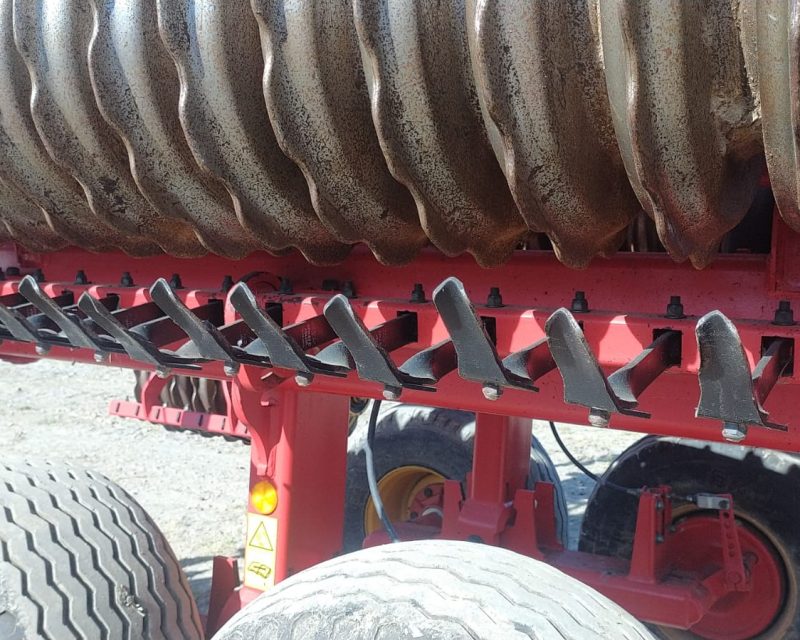 Vaderstad Carrier CR 820