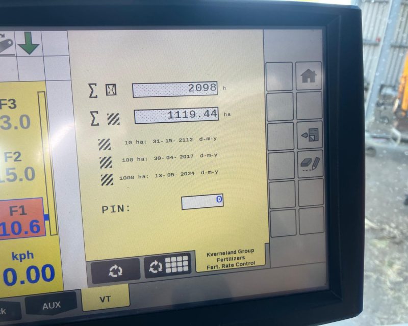 Kverneland Optima TFprofi 8 row trailed maize planter.