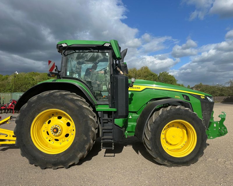 John Deere 8R 370