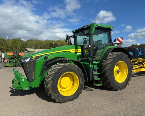 John Deere 8R 370