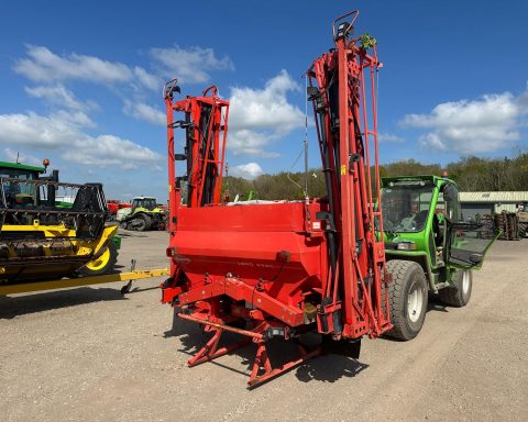 Kuhn Aero 2220