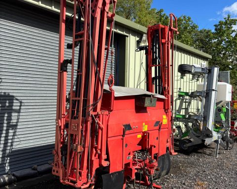 Kuhn Aero 2220
