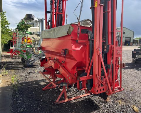 Kuhn Aero 2220