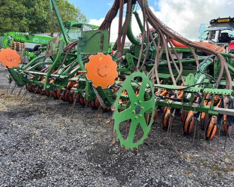 Amazone KG 4001-2 c/w PS 403-2 RoTeC disc coulter bar