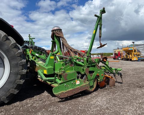 Amazone KG 4001-2 c/w PS 403-2 RoTeC disc coulter bar