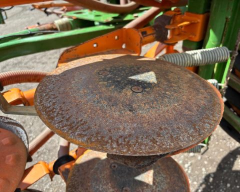 Amazone KG 4001-2 c/w PS 403-2 RoTeC disc coulter bar