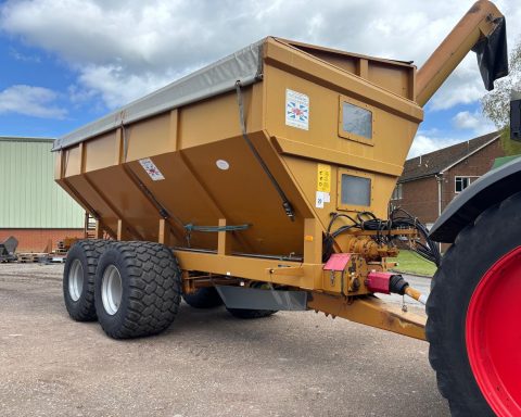 Richard Western Chaser Bin