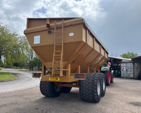 Richard Western Chaser Bin