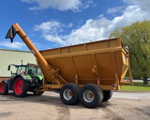 Richard Western Chaser Bin