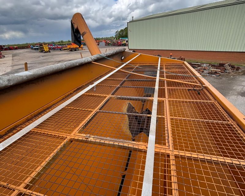 Richard Western Chaser Bin