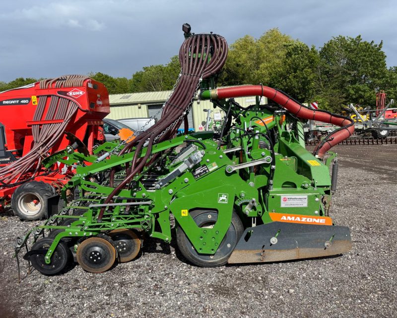 Amazone KG 4002-2 c/w: Avant 4002-2