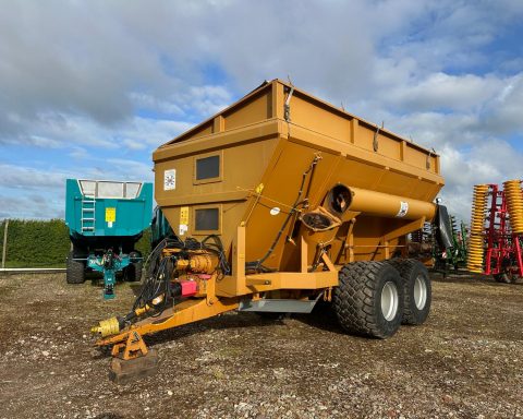 Richard Western Chaser Bin