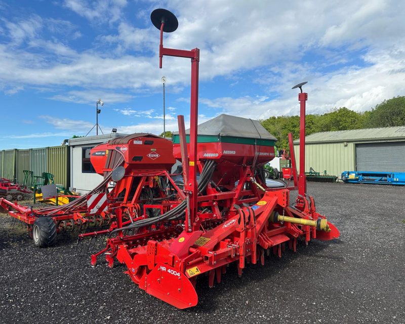 Kuhn HR4004 c/w 4m Accord