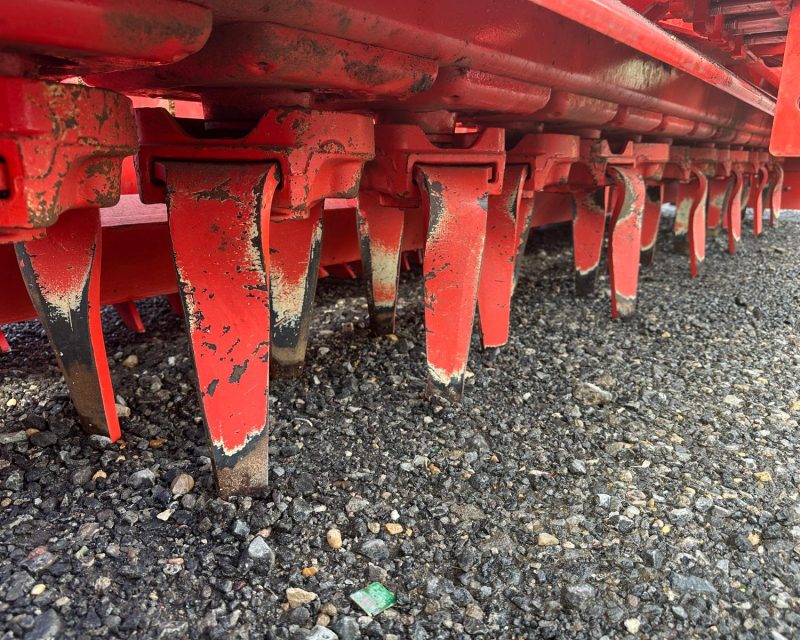 Kuhn HR4004 c/w 4m Accord