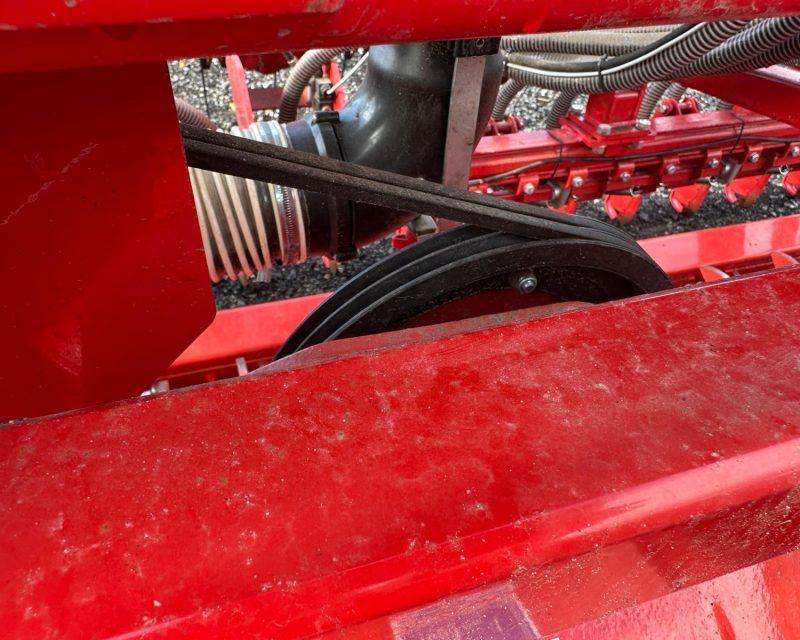Kuhn HR4004 c/w 4m Accord