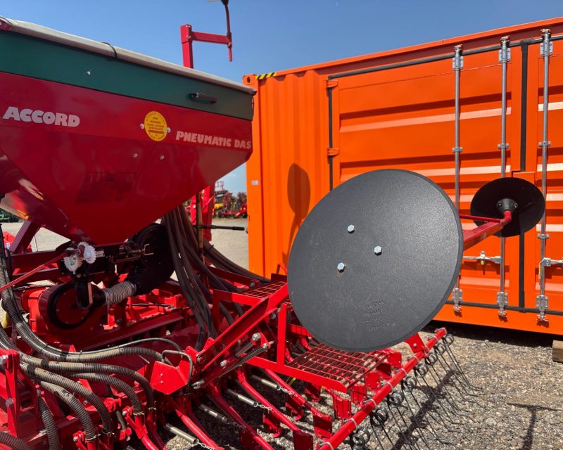 Kuhn HR4004 c/w 4m Accord