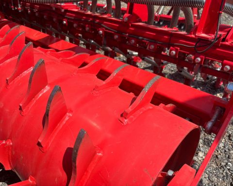 Kuhn HR4004 c/w 4m Accord