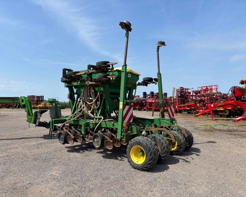 John Deere 750A
