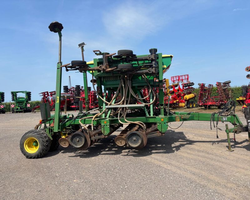 John Deere 750A