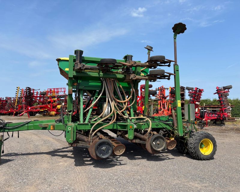 John Deere 750A