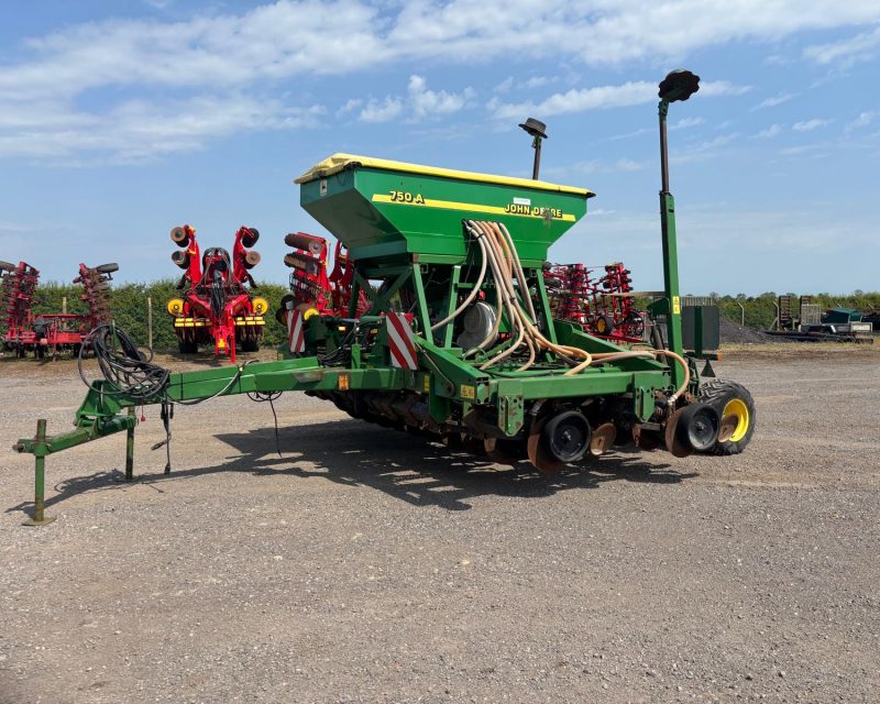 John Deere 750A