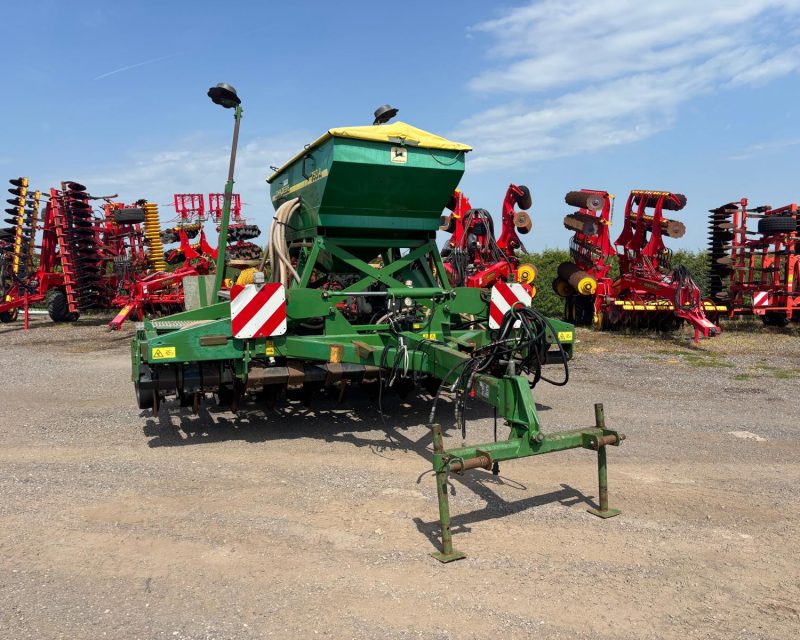 John Deere 750A