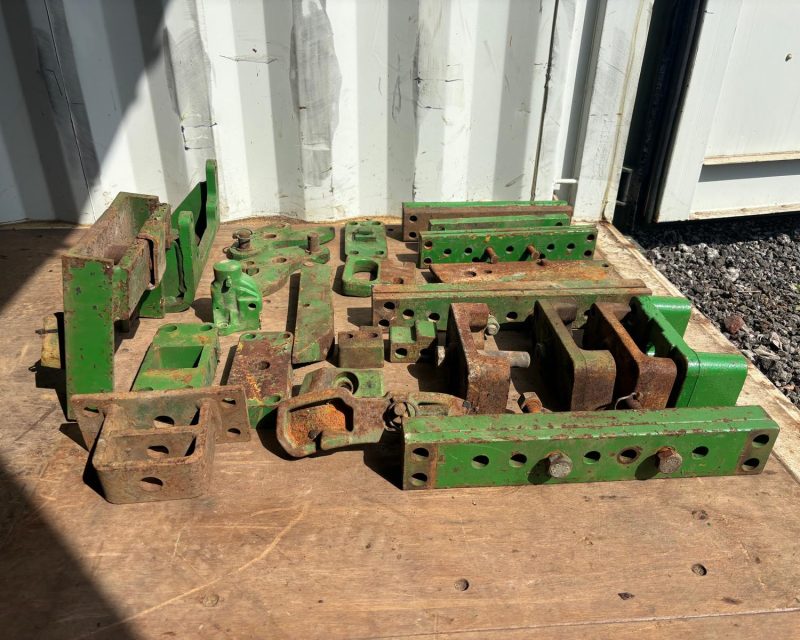 John Deere 8000 series linkage / drawbar parts