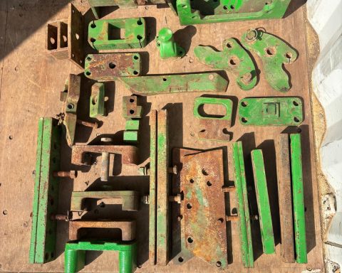 John Deere 8000 series linkage / drawbar parts