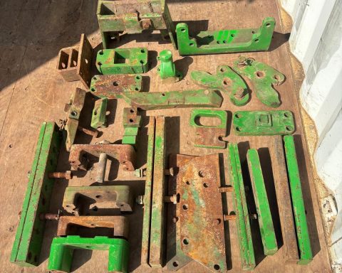 John Deere 8000 series linkage / drawbar parts