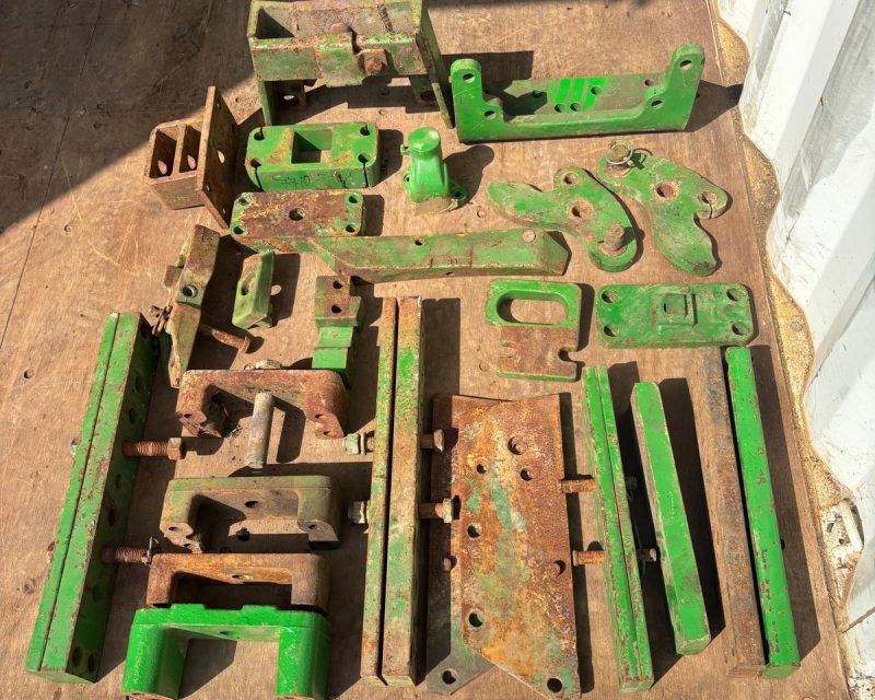John Deere 8000 series linkage / drawbar parts