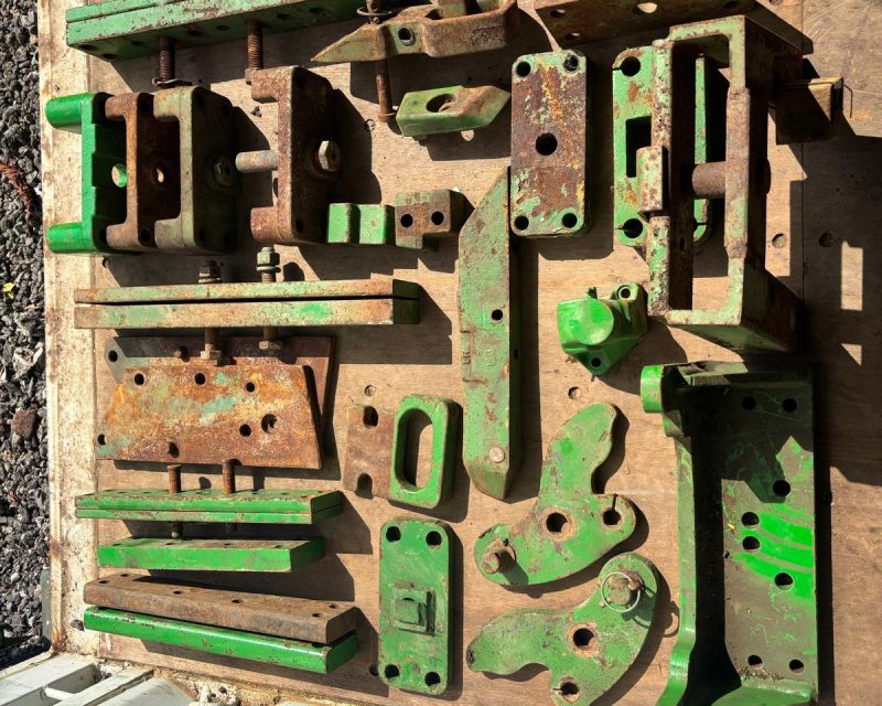 John Deere 8000 series linkage / drawbar parts