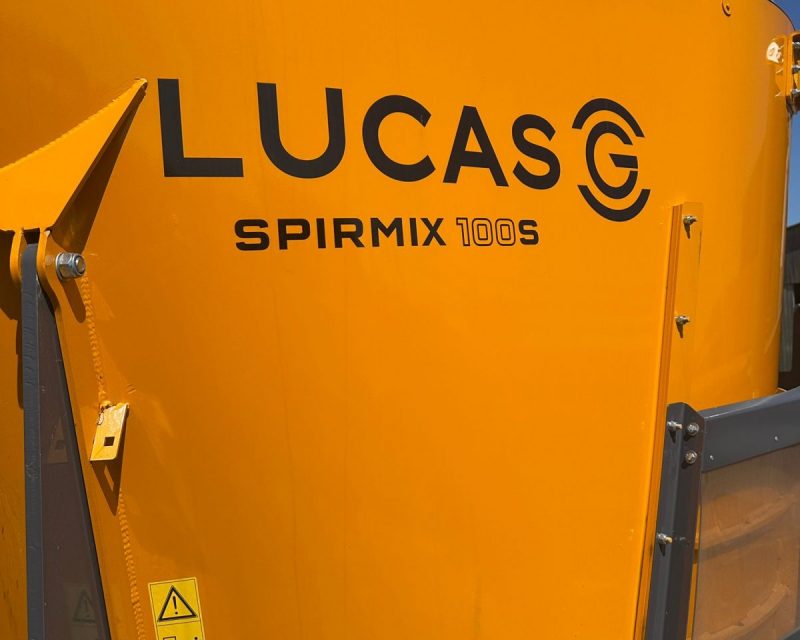 Lucas Spirmix 100S Pull-type feed mixer