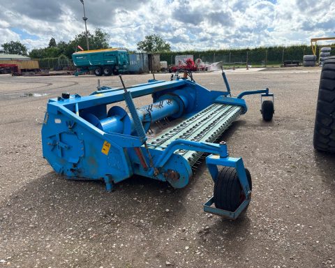 Shelbourne Reynolds 4.2m pick up header