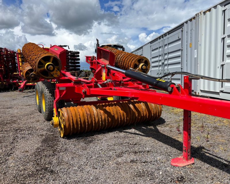 Vaderstad Rexius RS 820 Cambridge